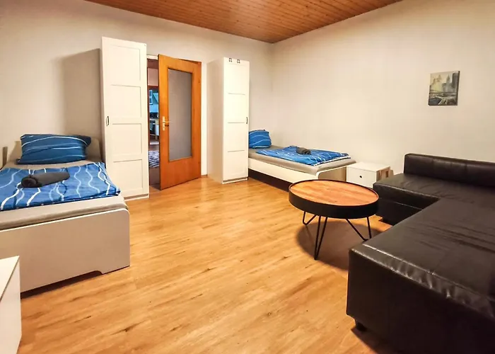 Worker's In Lägenhet *