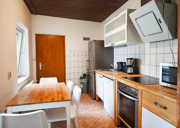 Worker's In Lägenhet *